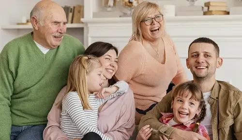 La predisposición genética a tener hijos muy joven está...